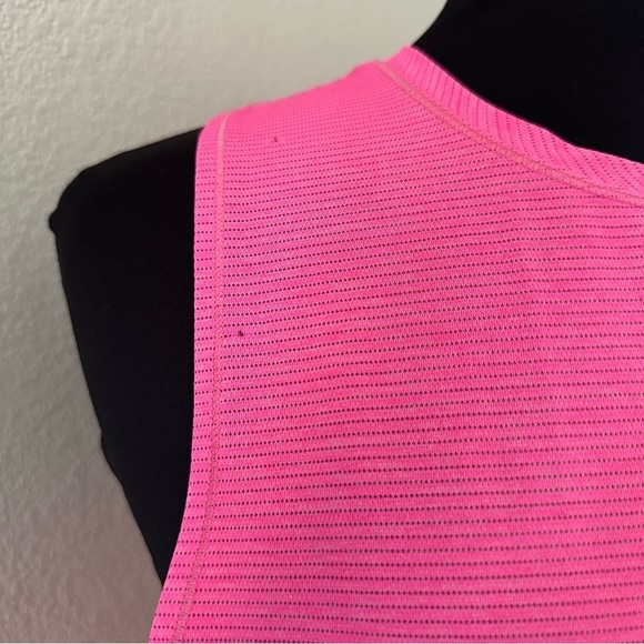 Lululemon In A Cinch Tank Top Heathered Neon Pink Size 8 - Picture 6 of 13